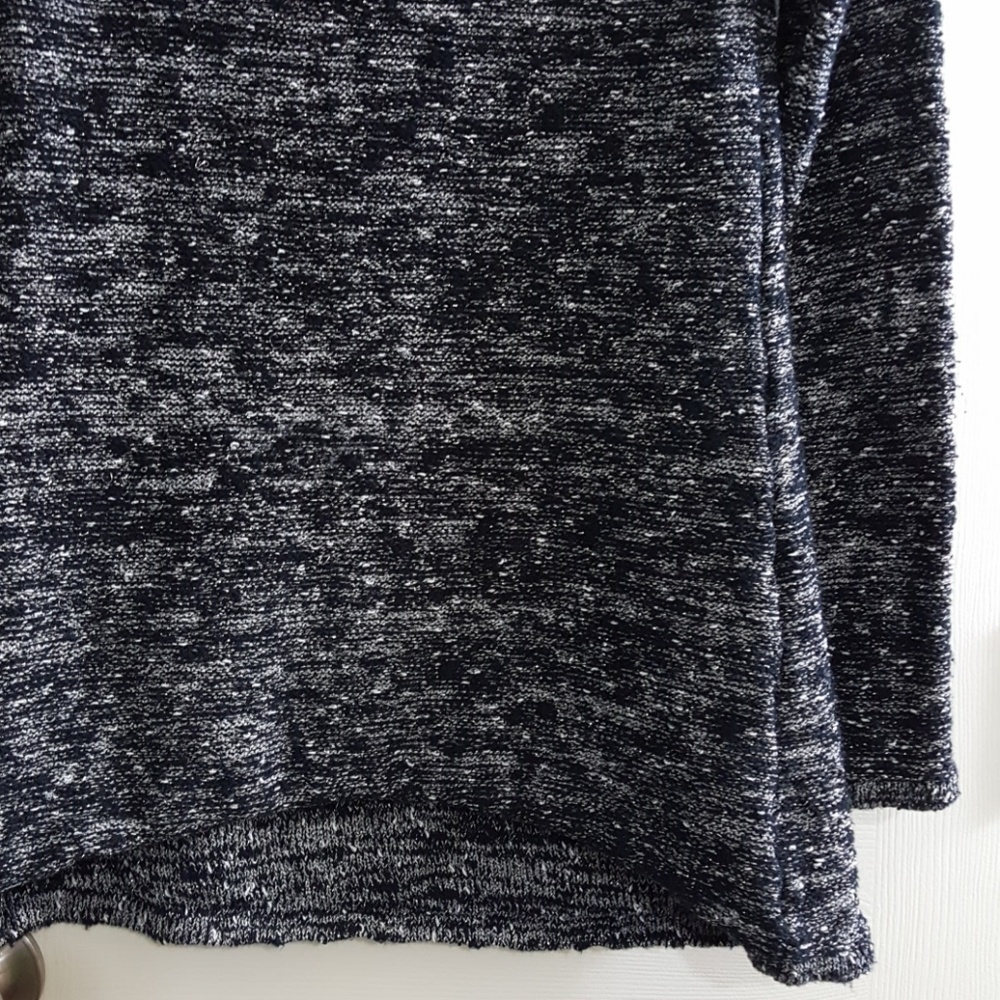 Sweater - Picture 3 of 6